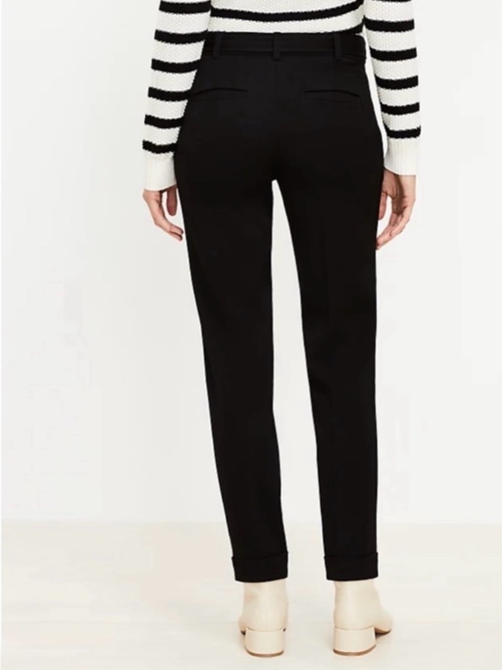 LOFT The Devin Slim Black Cuffed Ankle Pants – Size 4